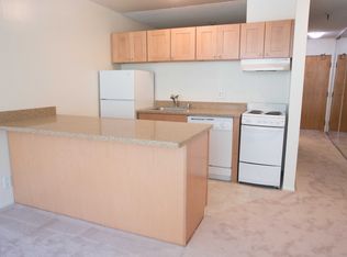 1690 Broadway St #415, San Francisco, CA 94109