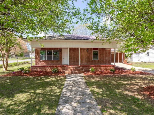 1130 McPherson St, Oxford, AL 36203