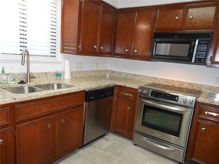 2207 E Boca Raton Dr #A — Photo 11