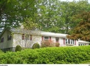 54 Langholm Dr, Nashua, NH 03062