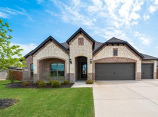630 Roscoe Dr, Midlothian, TX 76065