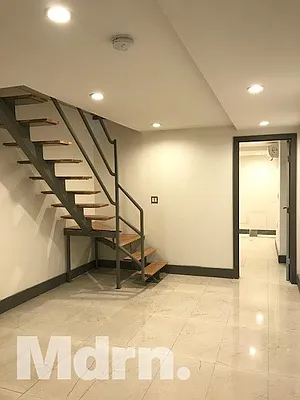 Rented by Mdrn Residential | media 29