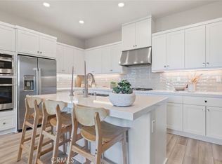 27211 Diamond Peak #301, Valencia, CA 91381