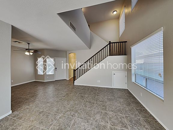 4th image of 849 E Geona St
