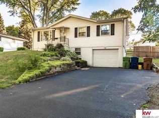 506 N 3rd St, Bellevue, NE 68005