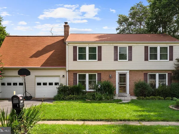 12630 Etruscan Dr, Herndon, VA 20171