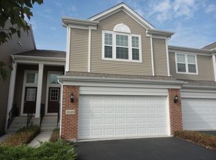 10S418 Carrington Cir, Burr Ridge, IL 60527