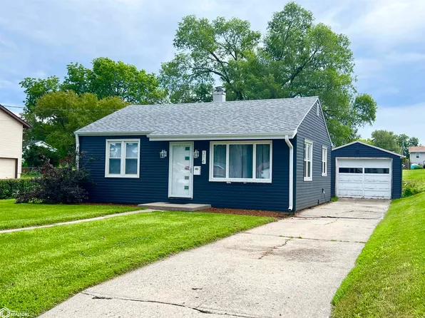 314 E 14th St N, Newton, IA 50208