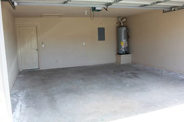 Building Photo - 1015 Oakwood Ln #1015