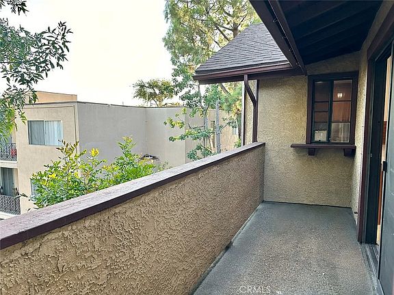 4th image of 10220 De Soto Ave Unit 6