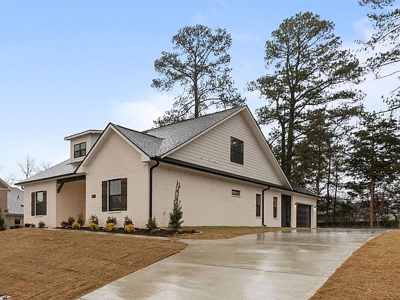 3rd image of 1522 Calistoga Cir
