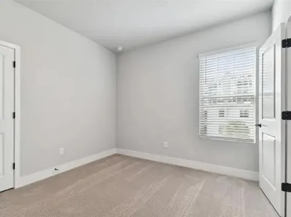 457 31st Way N, Saint Petersburg, FL 33713