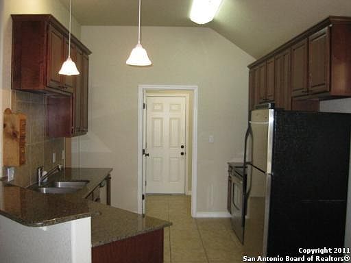 4th image of 97 E Terrace Lane
