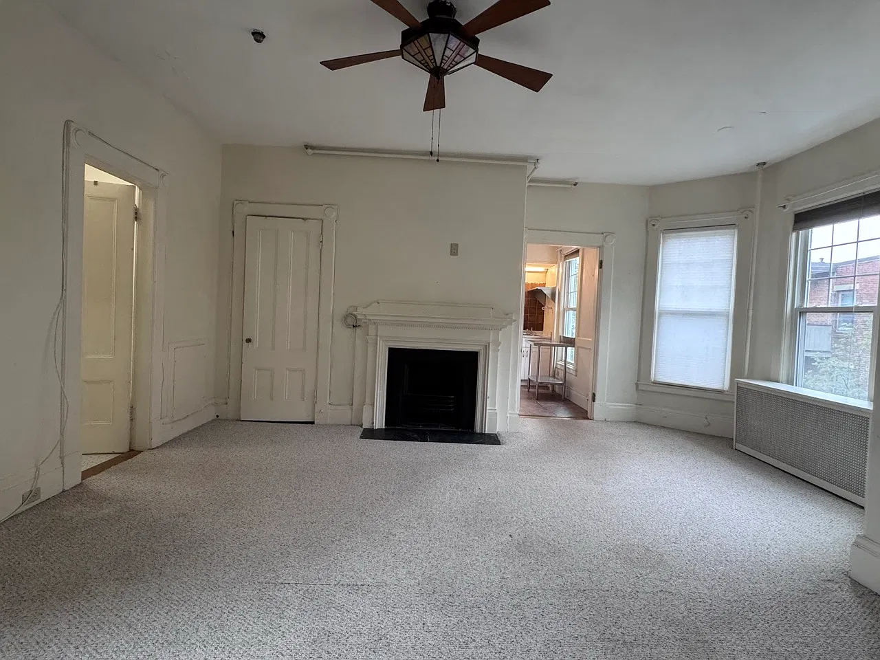 1 bed, 1100 sqft, $2,300 — Photo 3