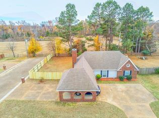 7625 Valley Glen Dr, Memphis, TN 38133