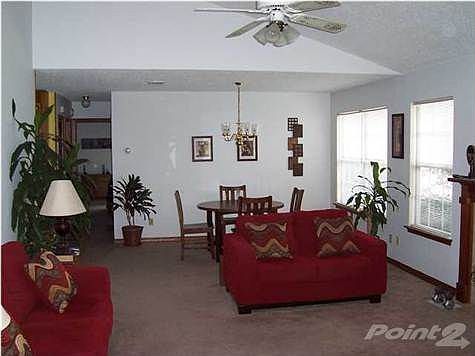 5th image of 2016 Cambridge Cir