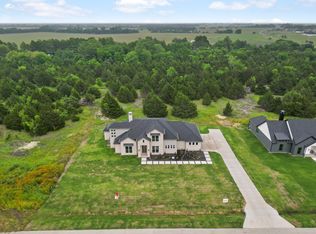 3060 Glen Oaks Dr, Waxahachie, TX 75165