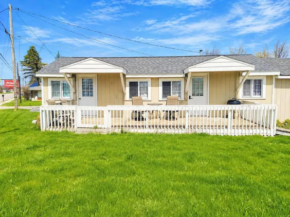 6344 W Houghton Lake Dr, Houghton Lake, MI 48629