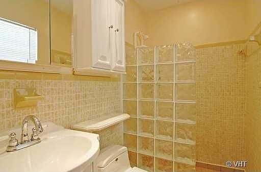 5th image of 3131 NW 46th Ave