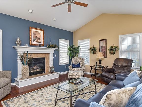 4th image of 1489 Lake Front Blvd Unit 1489