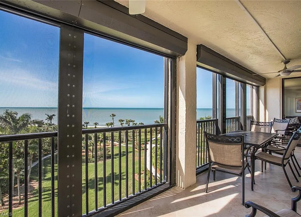 10851 Gulf Shore Dr #402