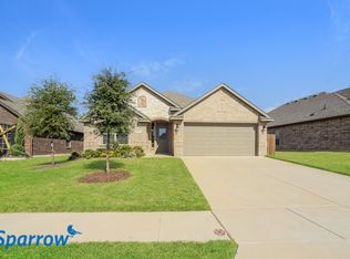 235 Buckskin Dr, Waxahachie, TX 75167