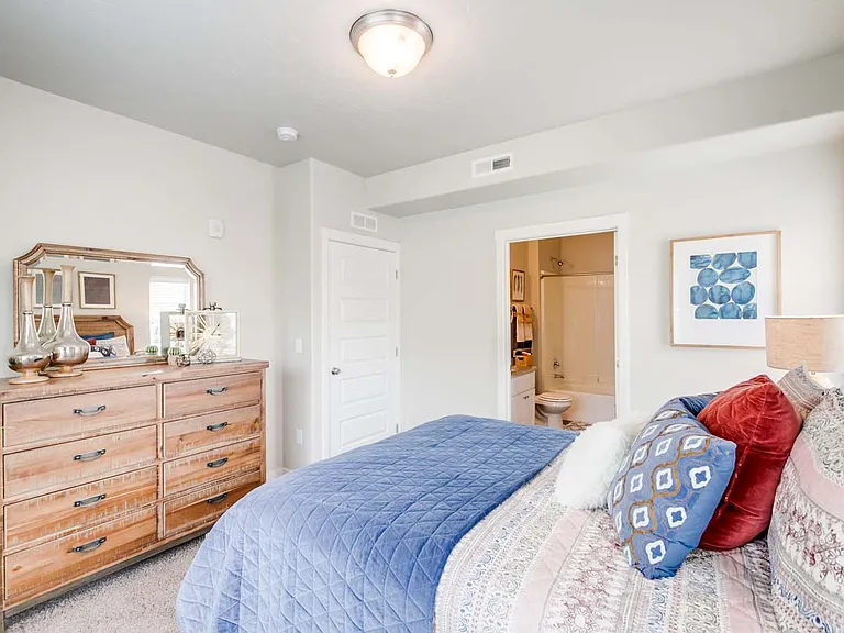 The Station Apartments at Gateway — Photo 10