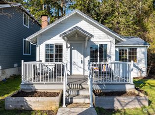 897 Juniper Pointe Ln, Camano Island, WA 98282