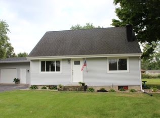 115 Clark St, Walkerton, IN 46574