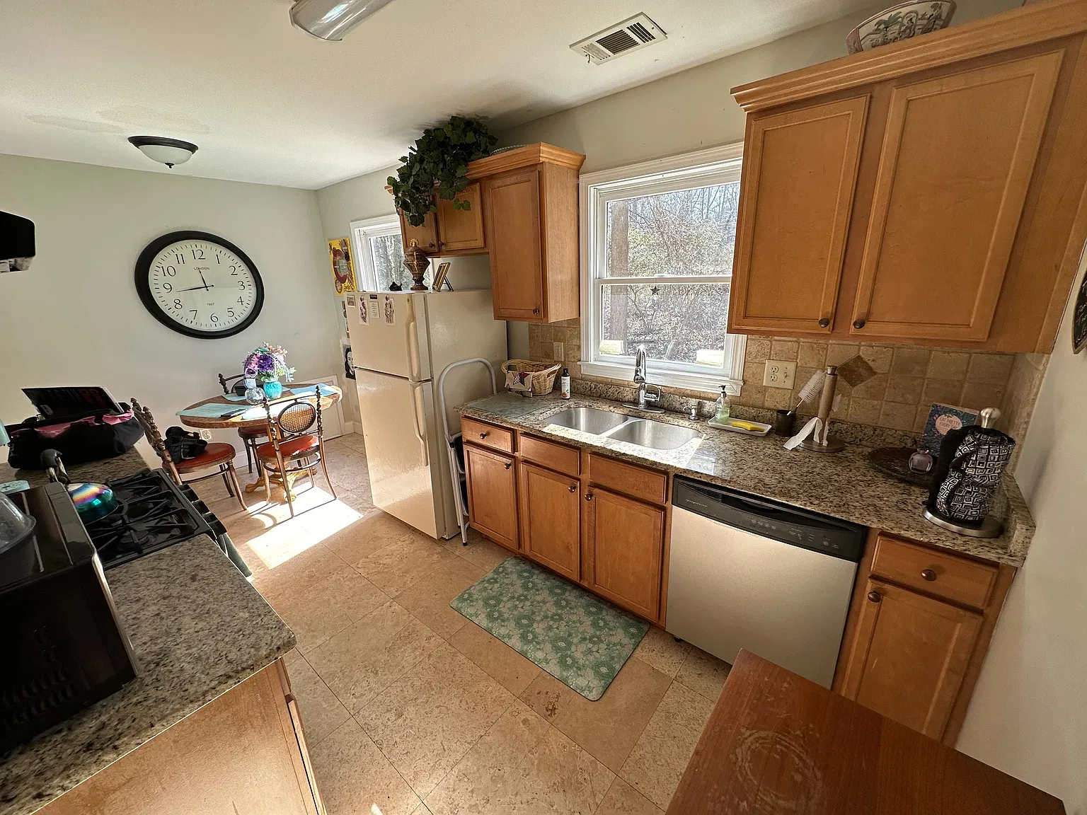 2468 Romain Way — Photo 2