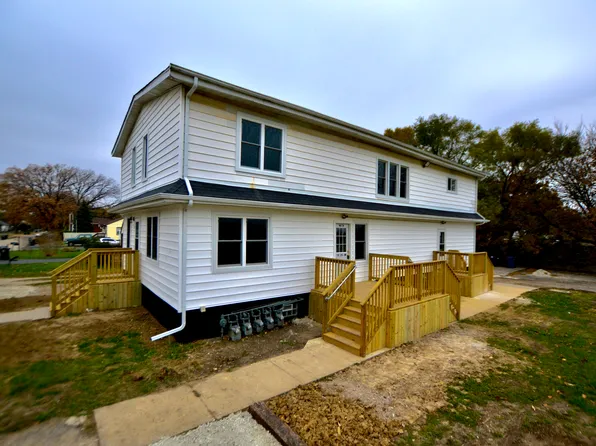 2 bed, 1.0 bath, 800 sqft, $1,345, 333 Hughes Ave APT 1S, Lockport, IL 60441