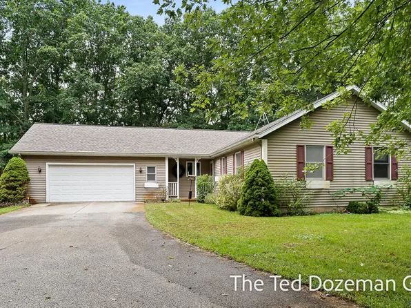 16565 Greenly St, Holland, MI 49424