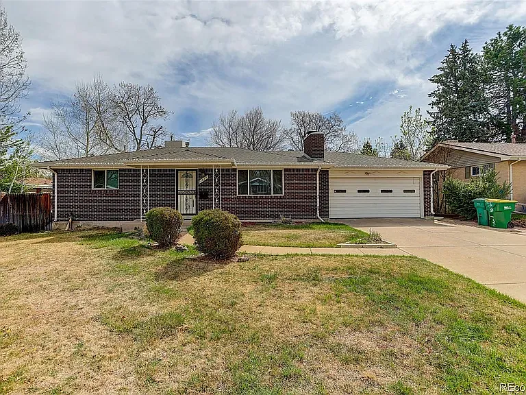 1616 S Balsam Ct — Photo 1