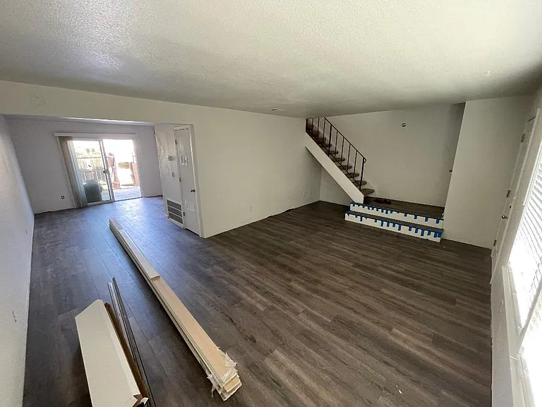 7660 La Mancha Way — Photo 3