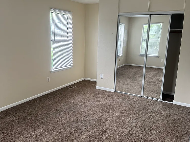 20 Bayview Ct — Photo 8