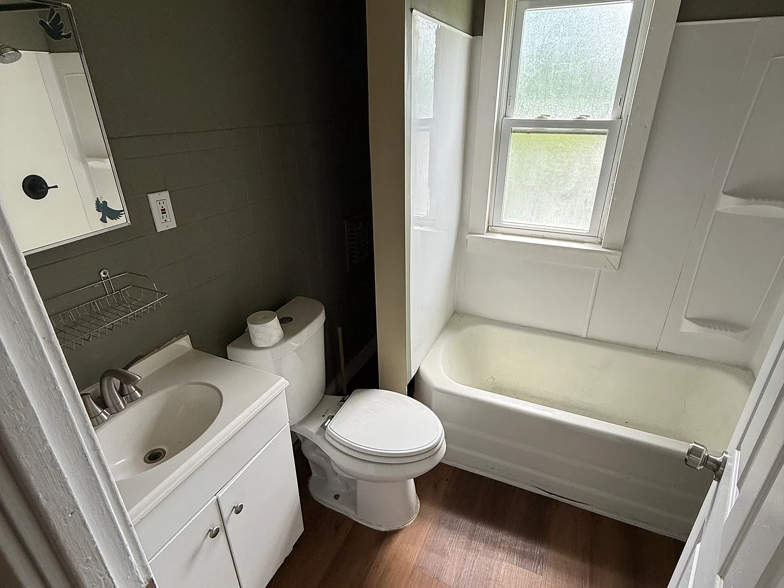 2 bed, $995 — Photo 3