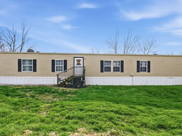 415 L E Junction Rd, Winchester, KY 40391