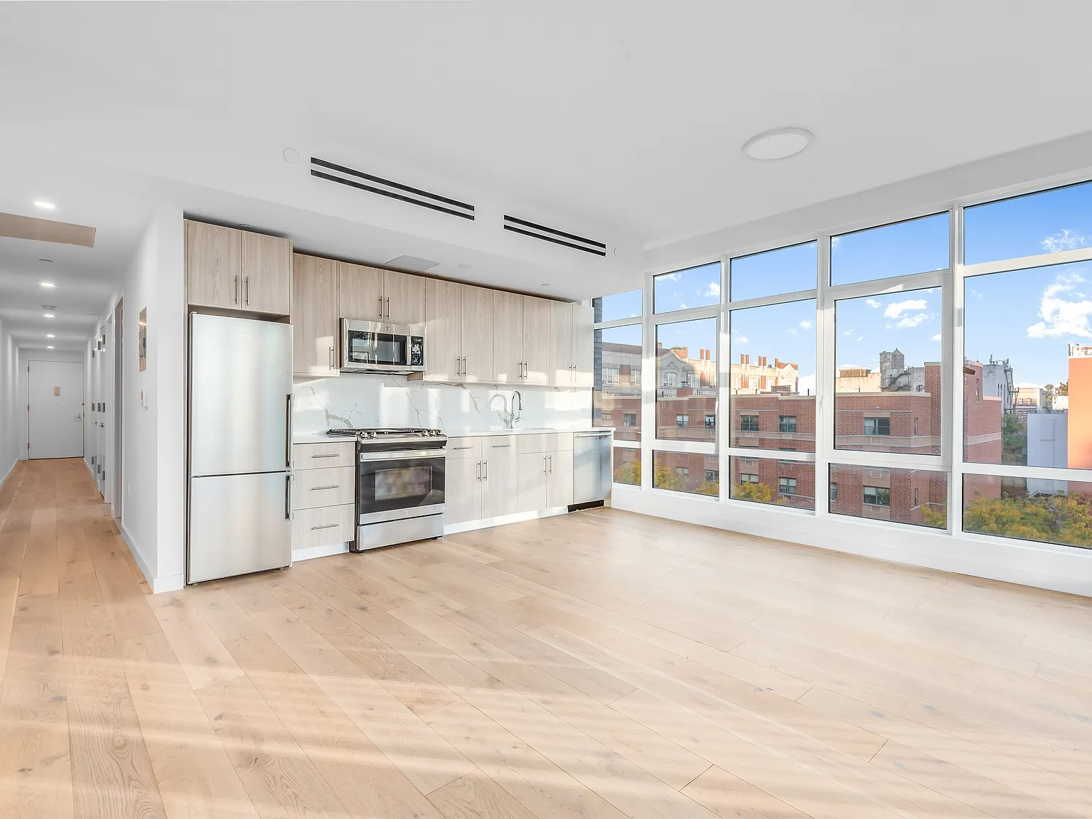 1516 Park Avenue — Photo 2