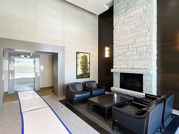 5th image of 6080 Iona Dr #104