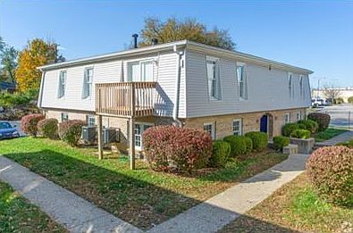 1st image of 2400 Woodhill Dr #8A