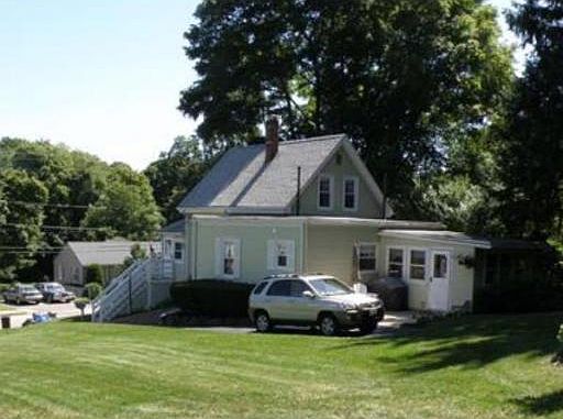 3rd image of 348 Essex St