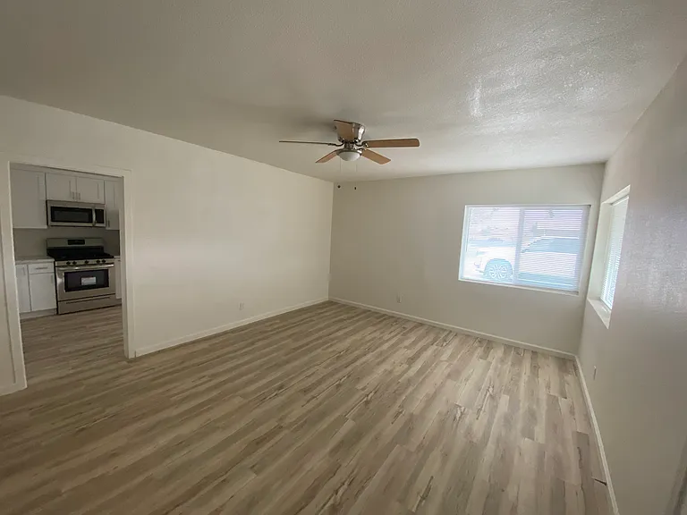 309 S Richmond Rd #B — Photo 4