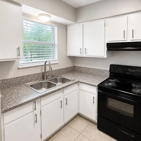 1179-1179 Bentley Rd #1 — Photo 4