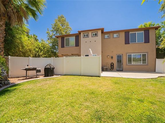 2nd image of 27863 Cactus Ave Unit B