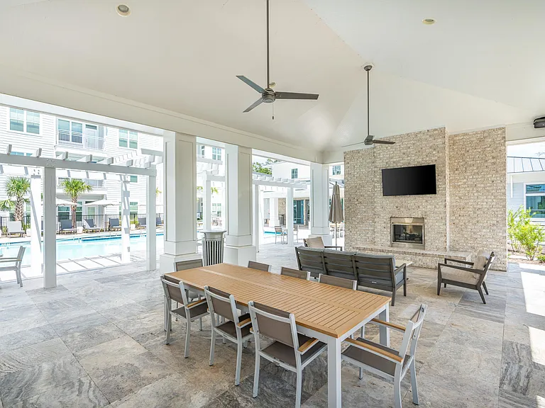 Overture West Ashley 55+ Apartment Homes — Photo 12