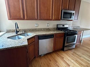 6611 S Kenwood Ave #205, Chicago, IL 60637