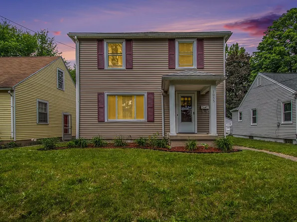 1035 Hoyt St SE, Grand Rapids, MI 49507