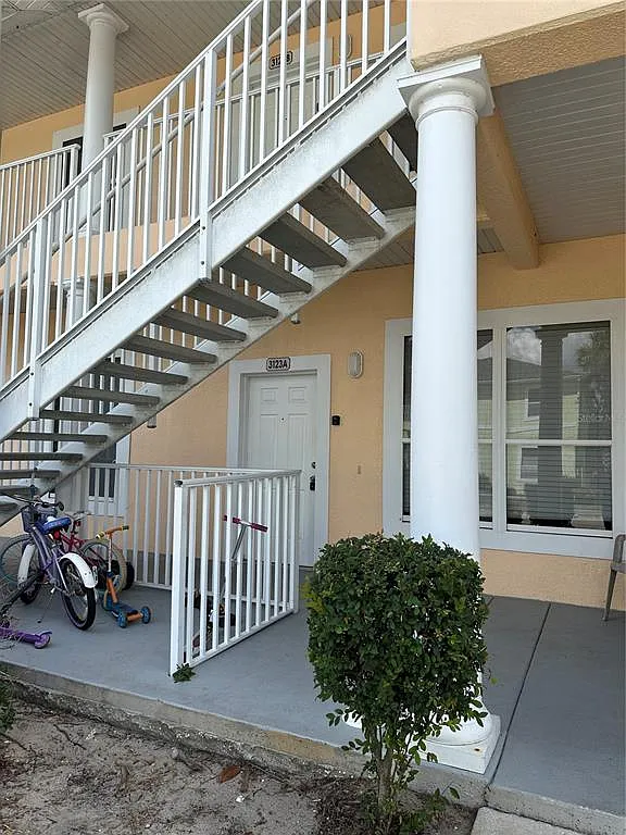 3 bed, 2.0 bath, 1484 sqft, $1,800 — Photo 1