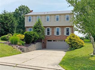 3975 Mimosa Dr, Bethel Park, PA