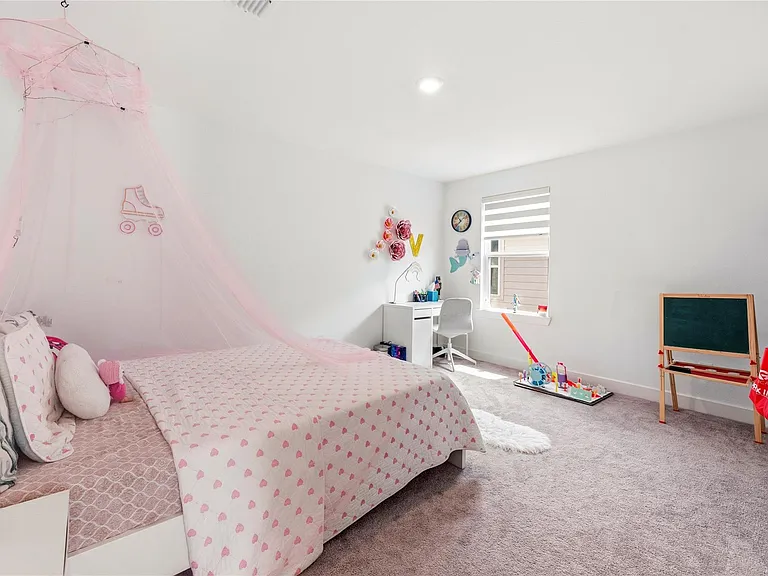 21646 Laggan Cliff Ln — Photo 34